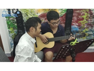 Mẹ Hiền Yêu Dấu || Thái Bảo || Dạy Đàn Guitar Quận 12 || Lớp nhạc Giáng Sol Quận 12